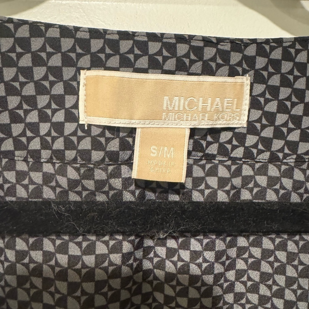 MICHAEL Michael Kors Geometric Blouse with Chains - Picture 4 of 4